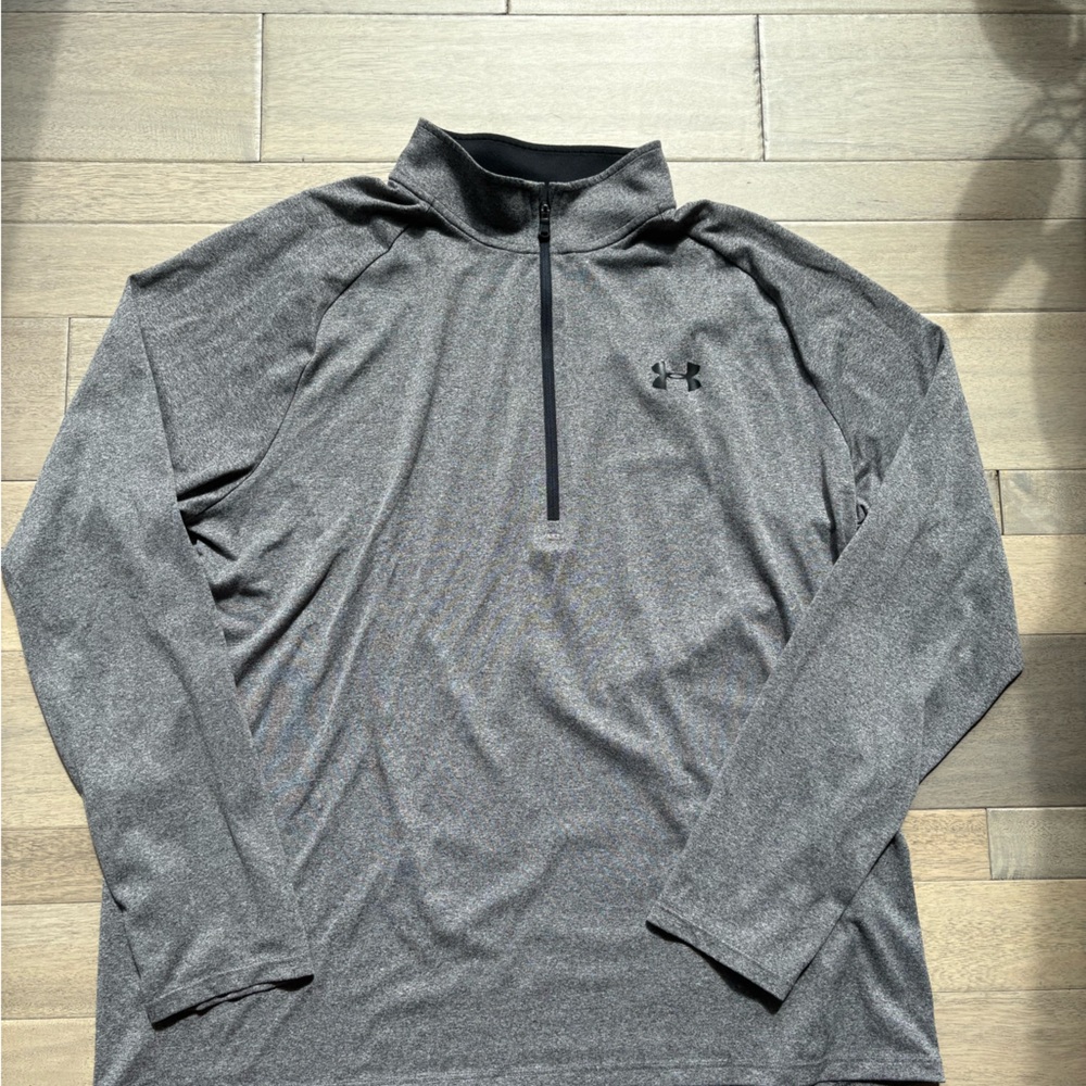 Under Armour Men's Dark Gray Quarter Zip Long Sleeve